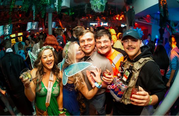 Doing a Halloween Bar Crawl? Follow These Tips for Maximum Fun