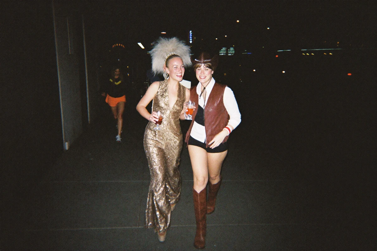 Halloween Weekend Bar Hopping Guide: Your 2026 Night-By-Night Plan