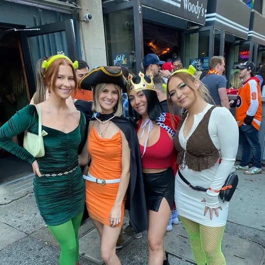 With a balance of comedy and elegance a group of friends, each in their unique Halloween guise, turns the bar crawl into a fairytale

